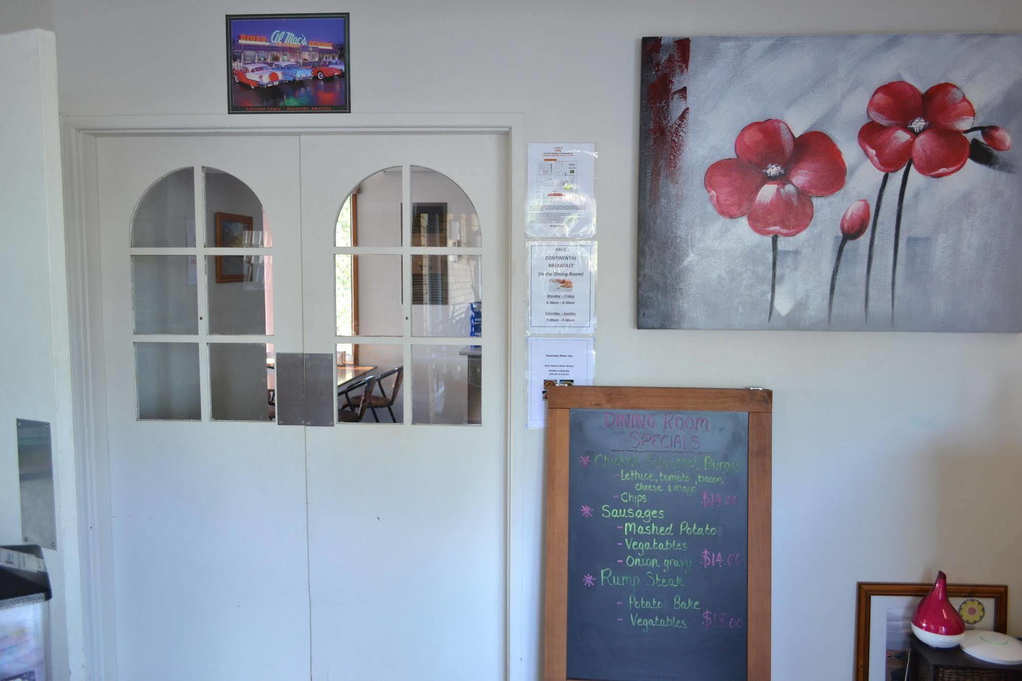 Panorama Motor Inn Newcastle Bagian luar foto