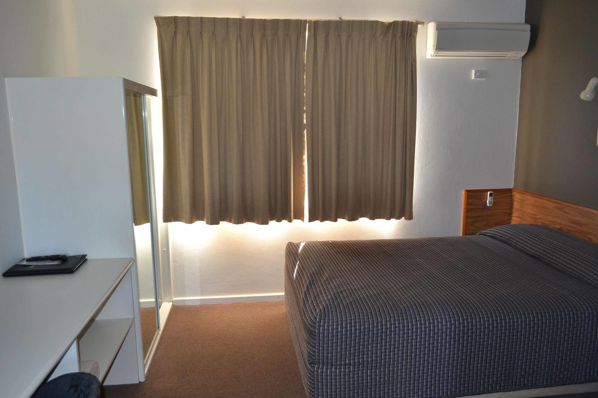 Panorama Motor Inn Newcastle Bagian luar foto